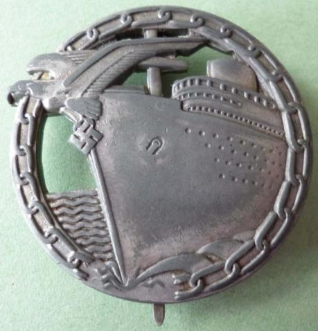 Third Reich : Kriegsmarine Blockade-breaker War Badge.