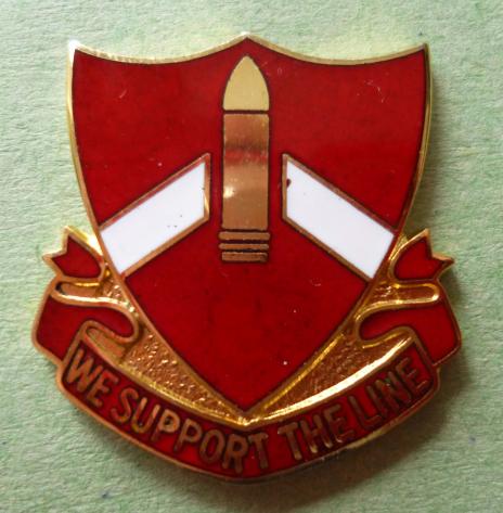 USA : Army 28th Field Artillery Regiment enameled distinctive lapel badge.