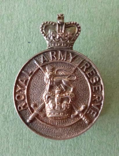 Royal Army Reserve Hallmarked Silver Queen's crown Buttonhole Badge.