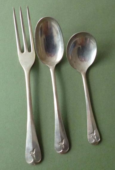 Third Reich : Wehrmacht Luftwaffe Matching Mess Cutlery.