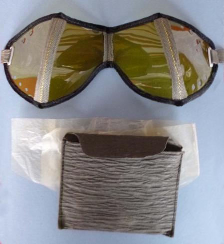 Third Reich : Wehrmacht Folding Dust / Sun Goggles in Original Wrapping and Pouch.