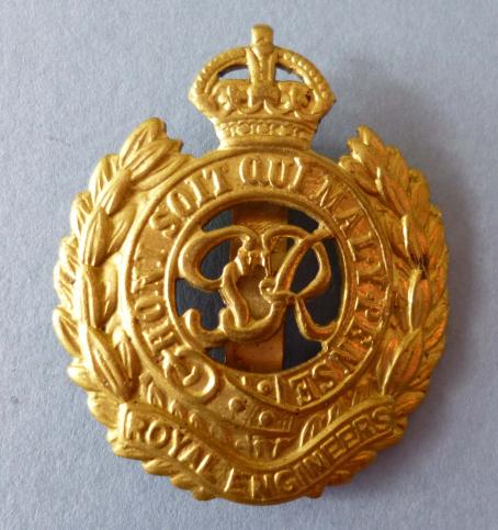 Royal Engineers GviR Cap badge (King's crown).