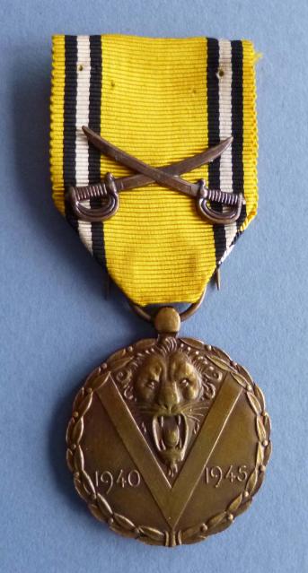Belgium : 1939-45 War Medal with Swords