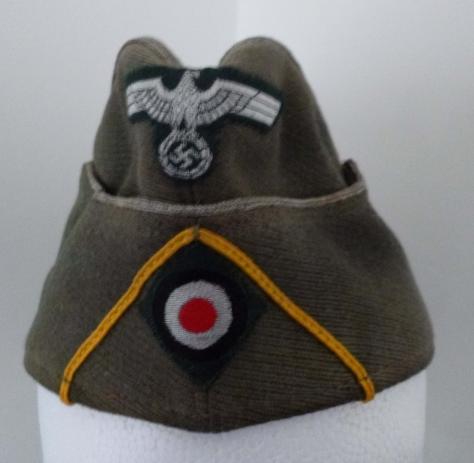 Third Reich : Wehrmacht / Heer M38 Pattern Kavallerie Officer's Field-cap.