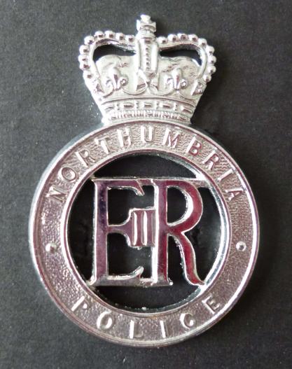 Northumbria Police EiiR Chromed Cap Badge.