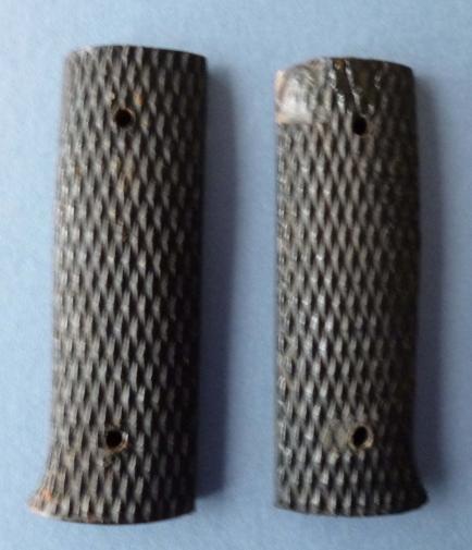 Third Reich : Pair of Black Chequered Grips for a K98 Dress Bayonet.