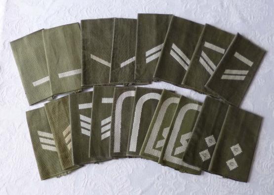 BRD : Collection of Nine Matched Pairs of Bundesheer Rank Slides.