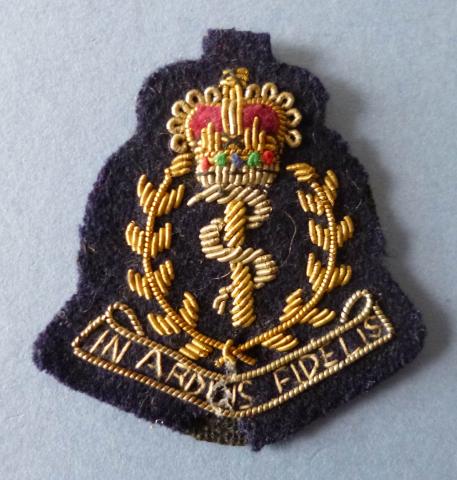 Royal Army Medical Corps Officer's Wire-embroidered Queen's crown Beret Badge.