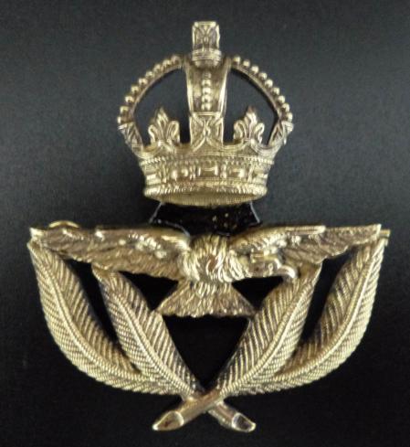 WW2 Royal Air Force Warrant-Officer's Cap-badge.