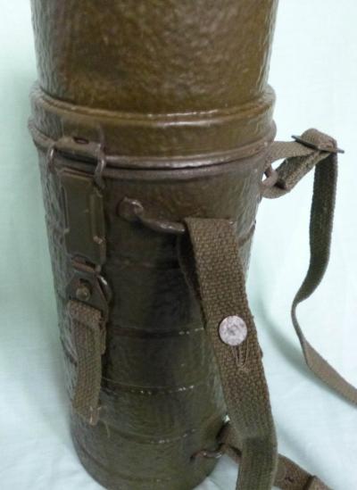 BRD : German Bundeswehr Gas-mask Respirator and Canister with Carrying-straps.