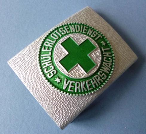 BRD : Post-war Schülerlotsendienst Verkehrswacht Belt-buckle.