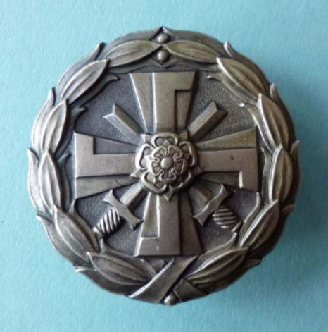 Finland : Award Badge for Wounded / Disabled Veterans of the  1939-45 War.