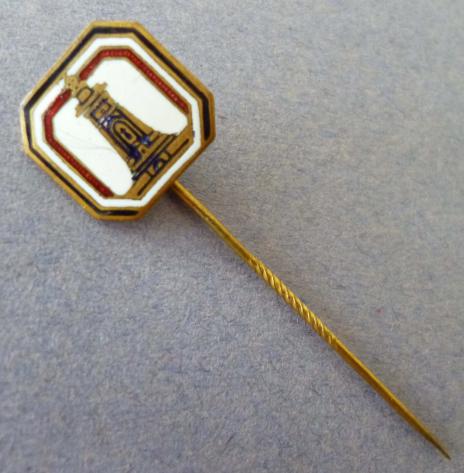 Third Reich : Membership lapel-pin for the Association of War Disabled and Bereaved in the German Veterans' League Kyffhäuser (Verband der Kriegsbeschädigten und Kriegshinterbliebenen im Deutschen Reichskriegerbund Kyffhäuser).