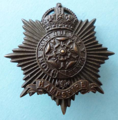 Hampshire Regiment Bronze King's crown Officers' Service-dress Cap-badge.