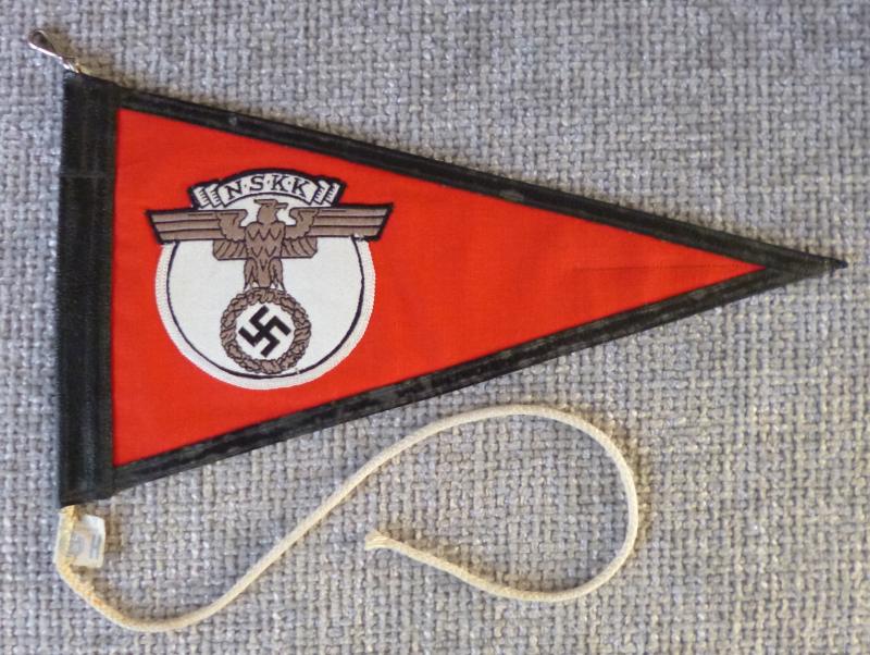 Third Reich : Nationalsozialistisches Kraftfahrkorps (NSKK)  Staff-car / Vehicle pennant.