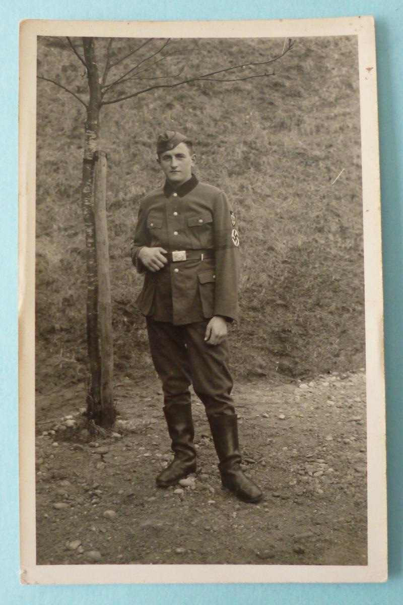 Third Reich : Postcard-photo of a Reichsarbeitsdienst (RAD) Arbeitsmann.