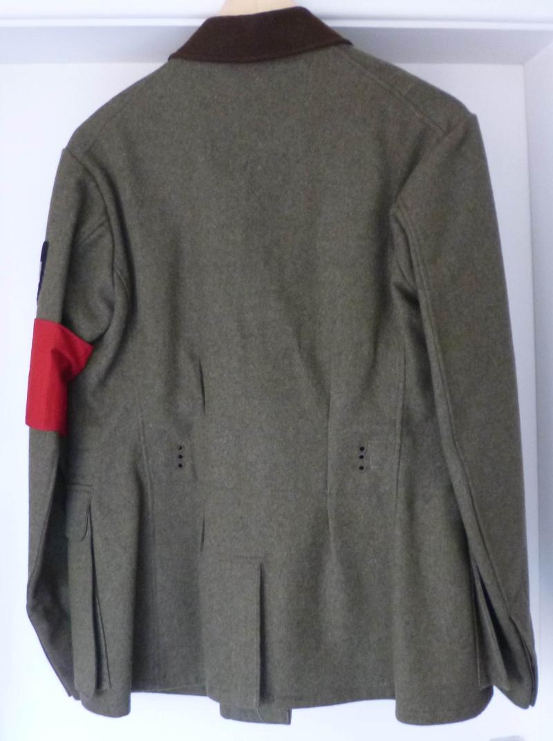 Third Reich : Reichsarbeitsdient (RAD) Closed-collar Service Tunic for an Arbeitsmann from Gruppe 6 of Arbeitsgau 2 based in Danzig-Westpreussen.