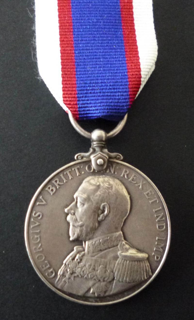 Royal Fleet Reserve (GvR) Long-service & Good Conduct Medal.