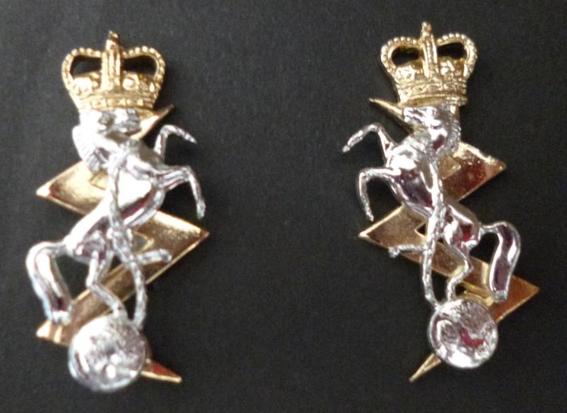Royal Electrical & Mechanical Engineers (REME) Pair of OR's Staybrite Collar-badges.