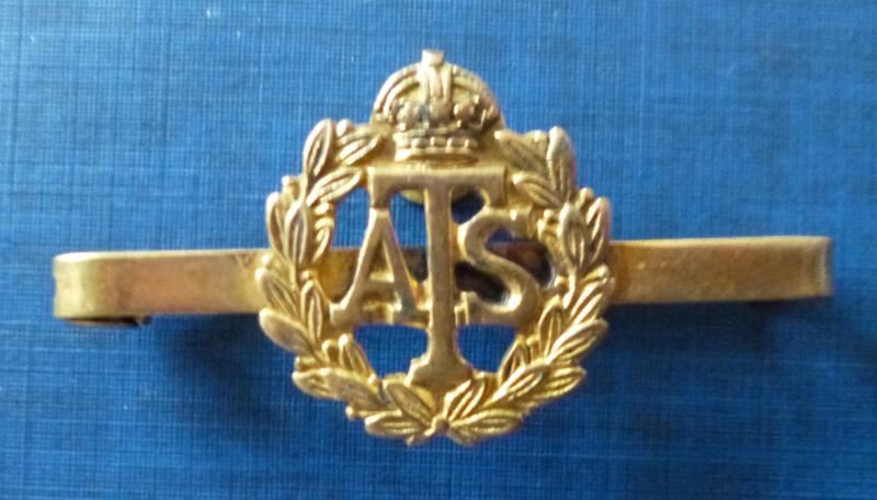 Auxiliary Territorial Service (ATS) King's crown Sweetheart Brooch / Tie-pin.