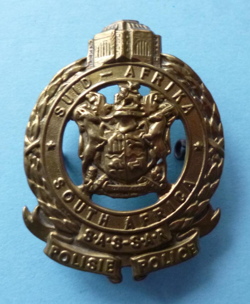 South Africa : Railway Police pre-1986 Cap-badge.