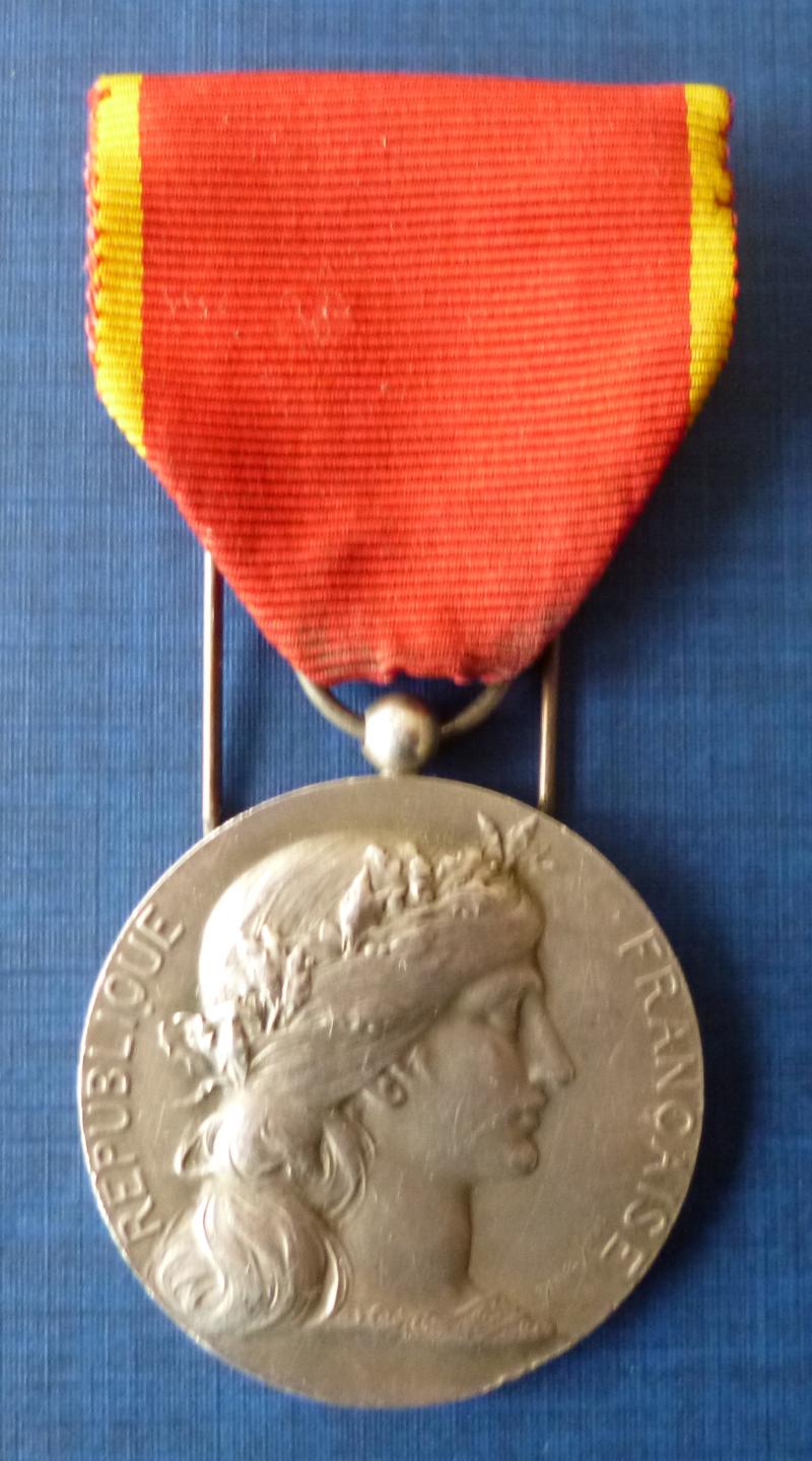 France : Medal of the industrial Society of the East (Médaille de la Societé Industrielle de l'Est).