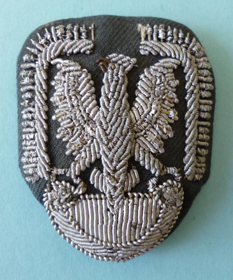 Poland : Air Force Officer's Cap-badge.