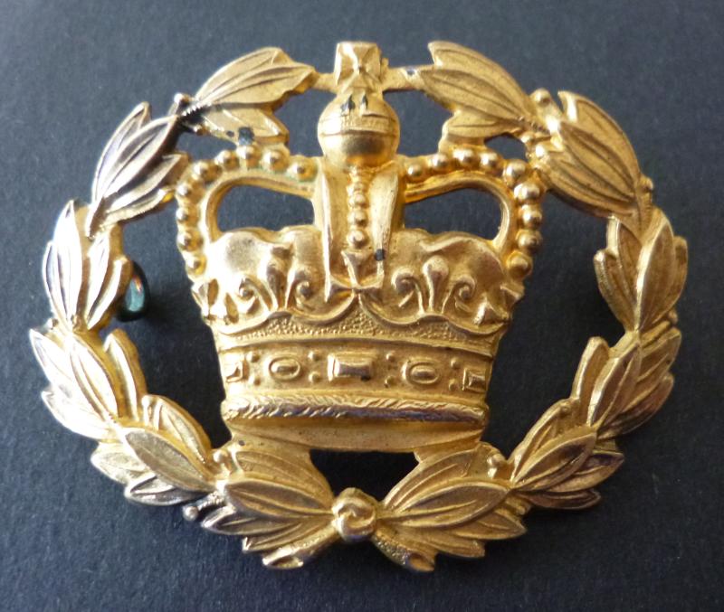 Regimental Quartermaster Sergeant (RQMS) Queen's Crown Arm Badge.