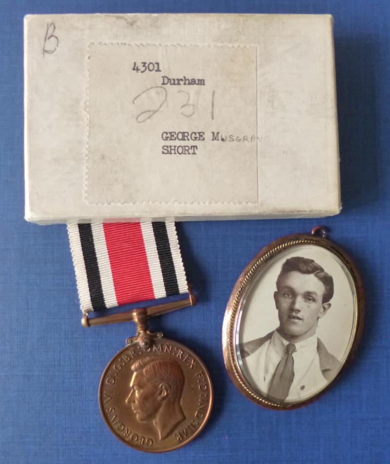 Special Constabulary Long Service Medal (GviR Ind.Imp).in Original Box with Family Locket.