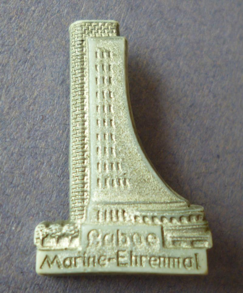 Third Reich : Silver-painted Plastic Donation-badge for the Laboe Marine Ehrenmal.