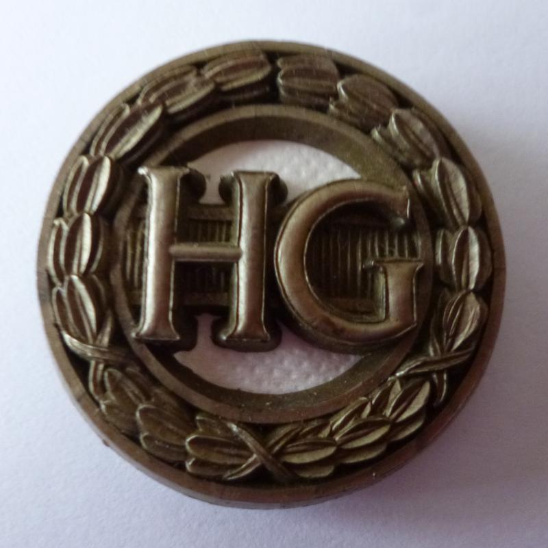 WW2 Home Guard Auxiliary Women's Plastic Economy Badge.