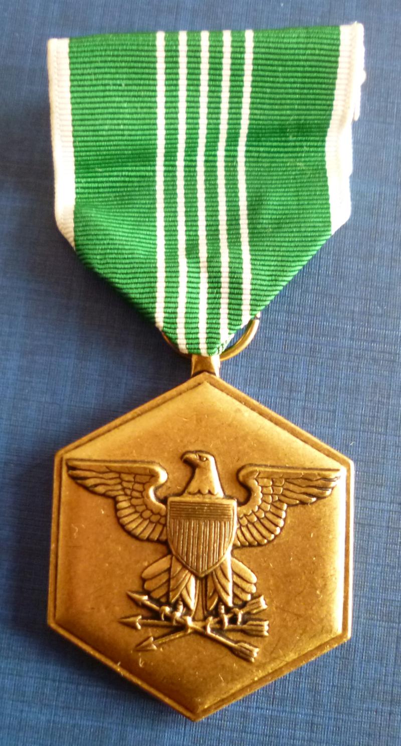 USA : Army Commendation Medal, un-named.