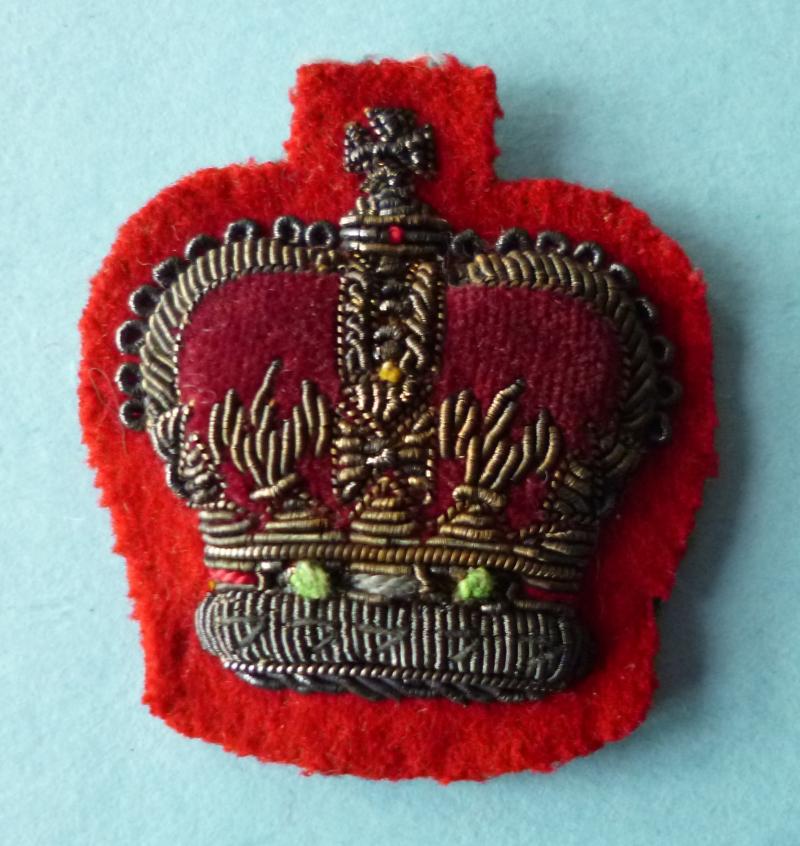 Army Large Gold-wire Hand-embroidered Queen's crown Arm Rank-badge.