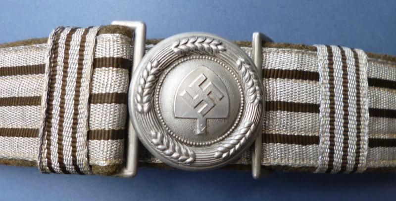 Third Reich : Reichsarbeitsdienst (RAD) Officer's Silver-wire Dress-belt and Buckle.