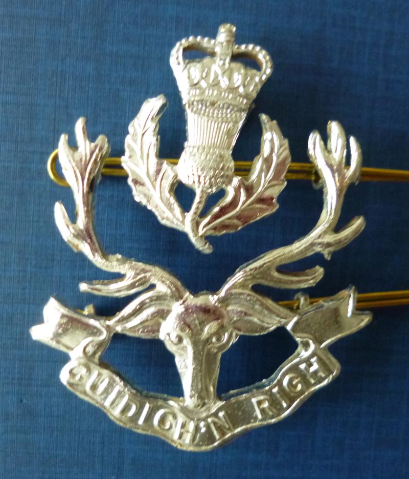 The Highlanders Two-part Regimental Cap-badge.