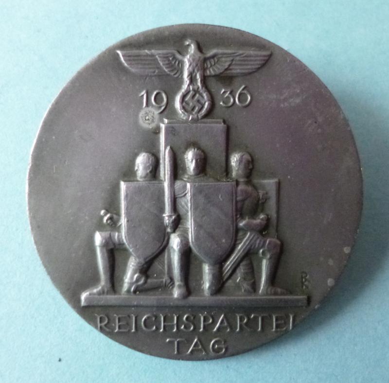 Third Reich : 1936 Reichsparteitag Badge.