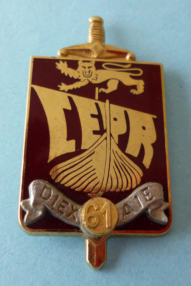 France : Army Centre for Pre-military Training and Reserves No.61 (Centre d’Entraînement Prémilitaire et des Réserves No.61 (CEPR 61)) Enamelled Formation Badge.