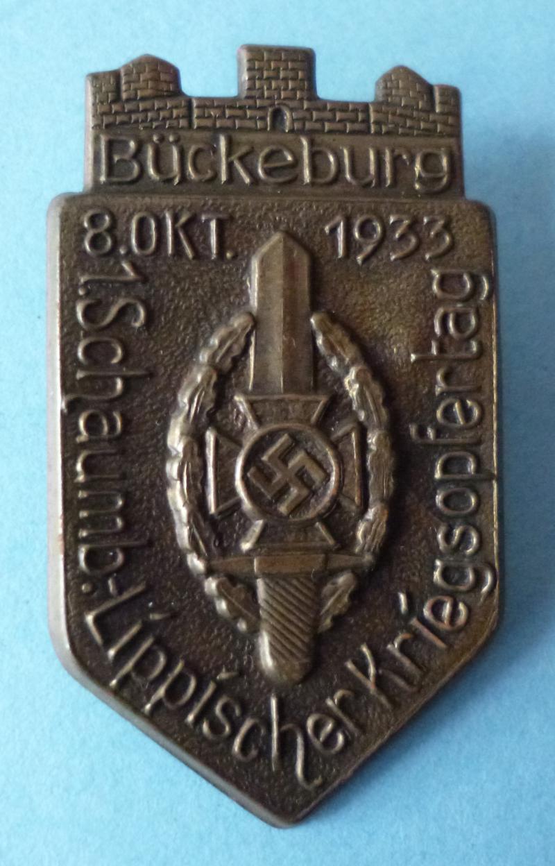 Third Reich : 1933 NSKOV Kriegsopfertag in Bückeburg Event-badge.