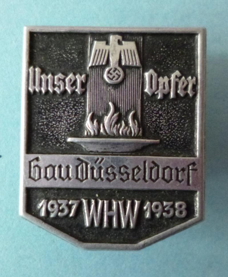 Third Reich : WHW 1937-38 Gau Düsseldorf Donation-badge.