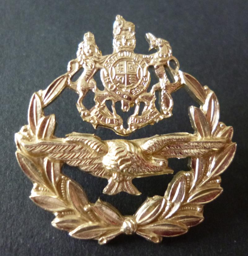 Royal Air Force Non-commissioned Master Air-crew Arm-badge.