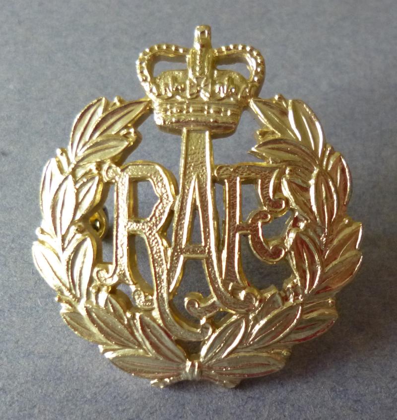 Royal Air Force Other-ranks Staybrite Queen's crown Cap-badge.