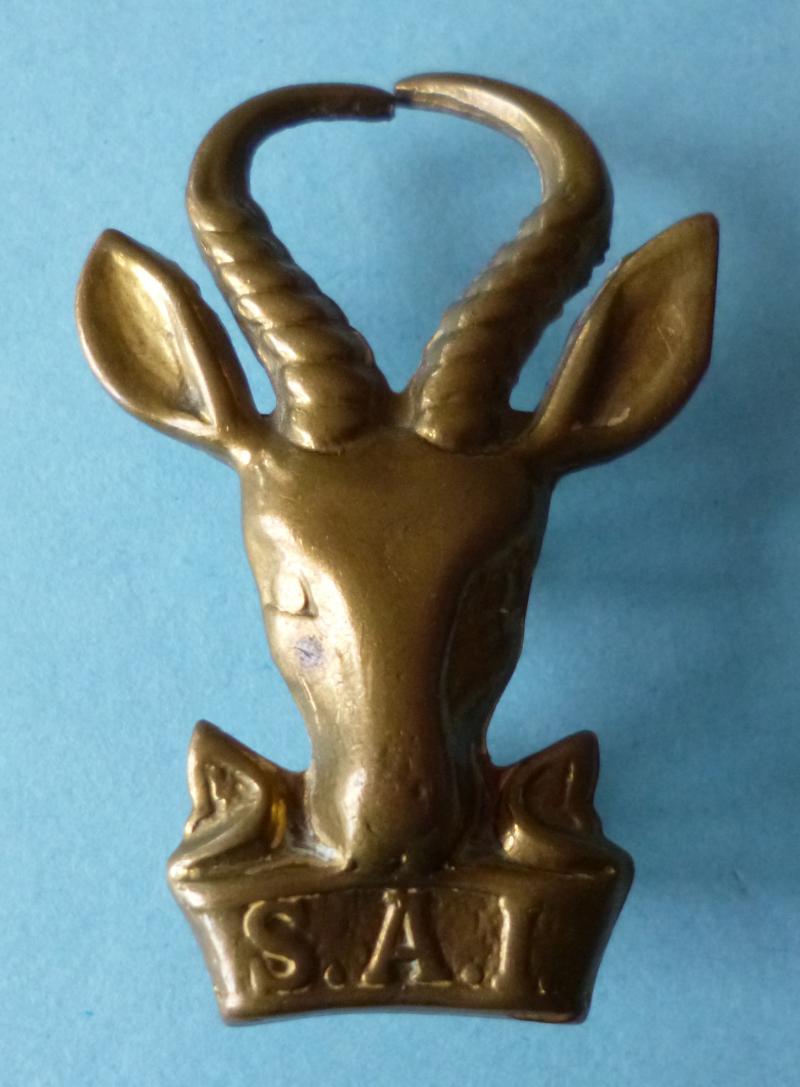 South Africa : Army South African Infantry Forces Cap-badge.