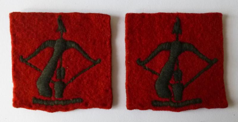 Pair of Anti-Aircraft Command Machine-embroidered Shoulder-flashes.