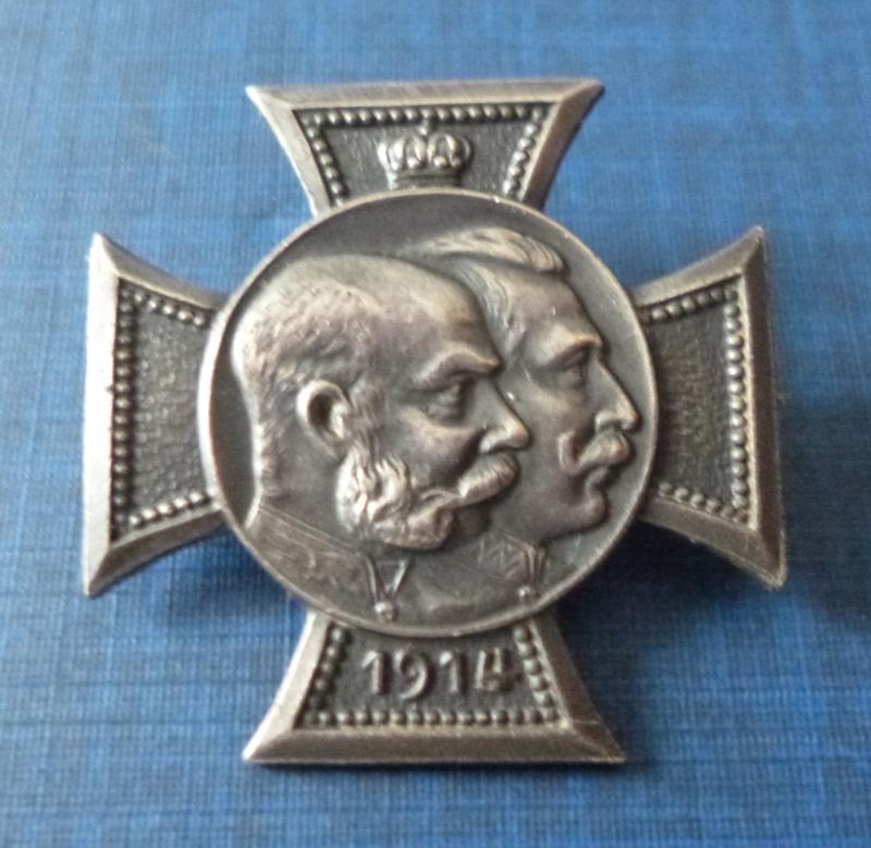 Imperial : German Membership Lapel-badge for an Official of the Kriegshilfs Bureau.