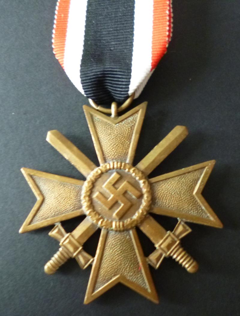 Third Reich : War Merit Cross 2nd Class with Swords (Kriegsverdienstkreuz 2 Kl. mit Schwertern).