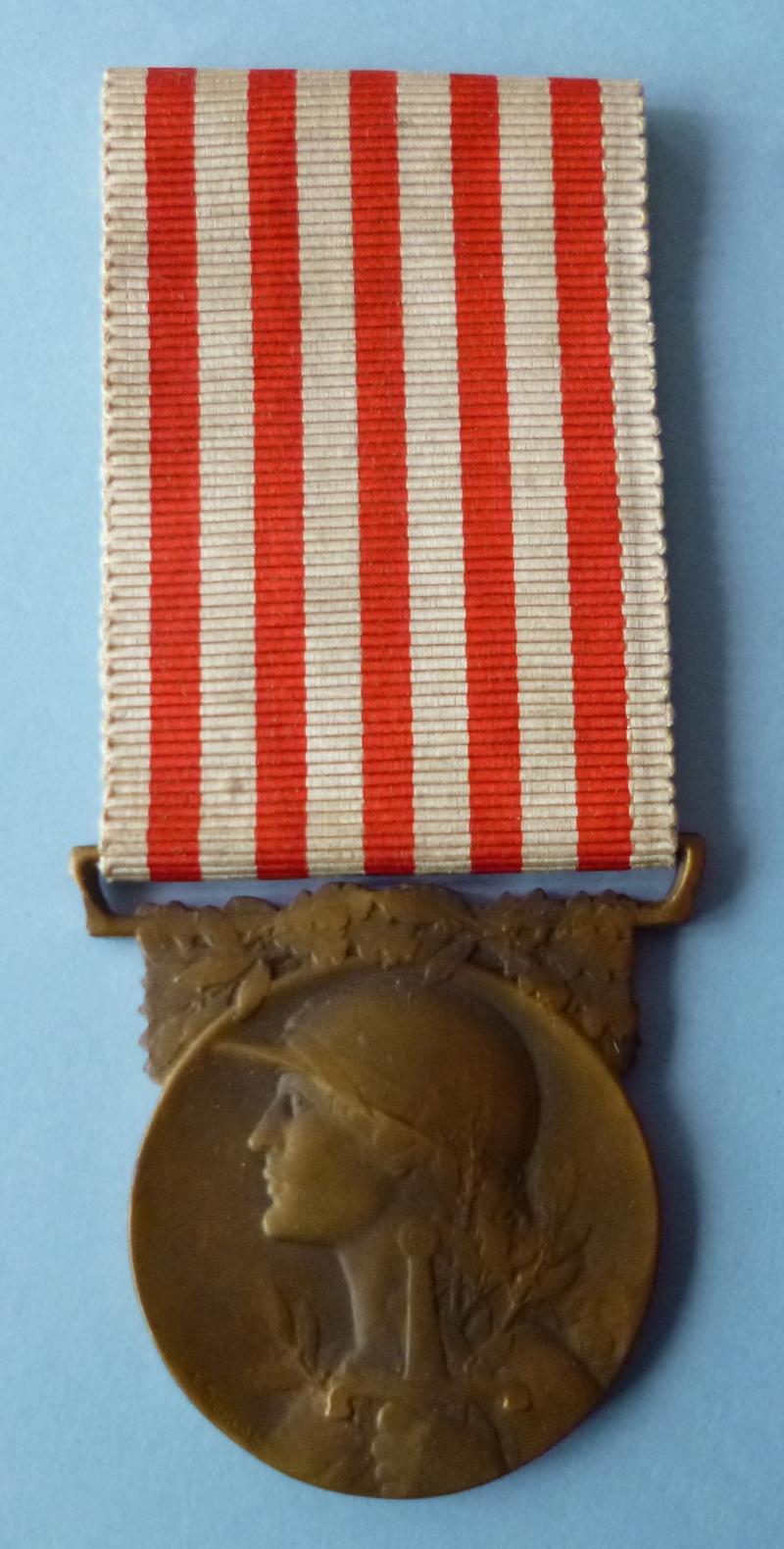 France : 1914-18 War Commemorative Medal (Médaille commémorative de la Grande Guerre).