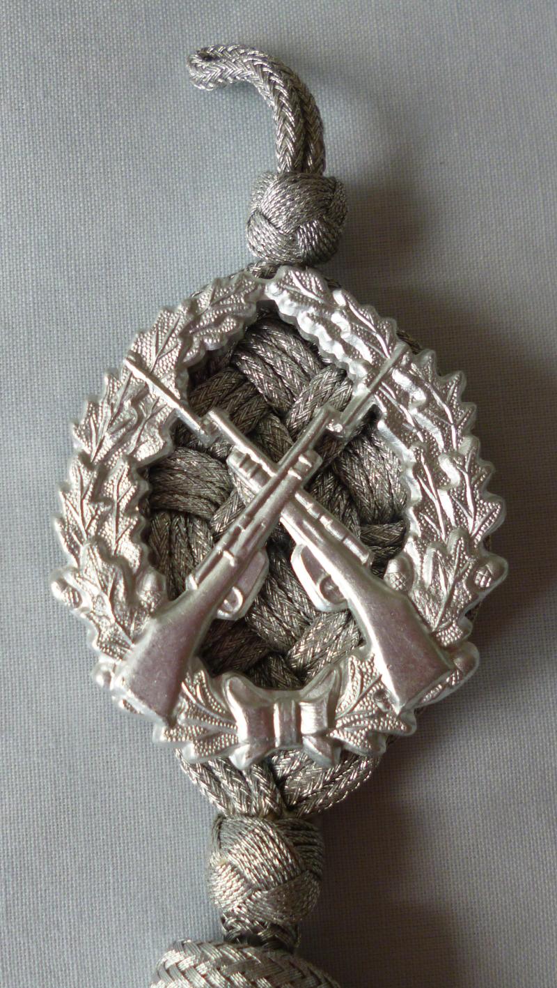 East Germany (DDR) : National Volksarmee (NVA) Infantry Shooting Cord ( Schützenschnur ).