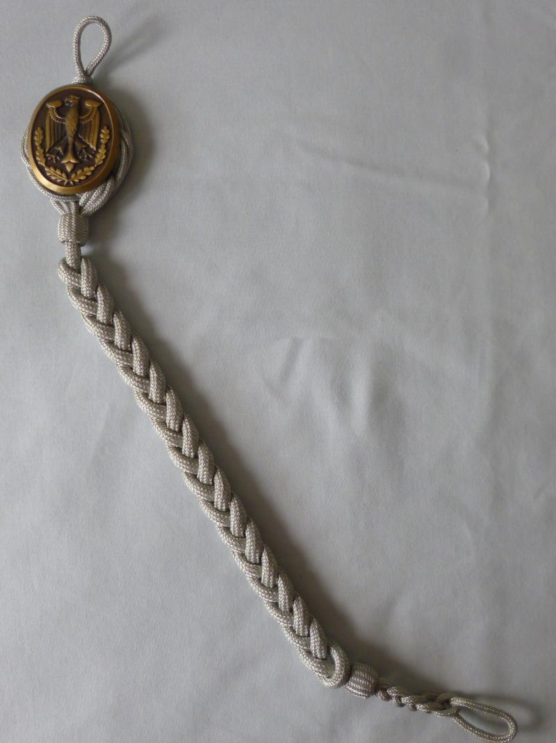 BRD :West German Bundeswehr Shooting Cord (Schützenschnur) - Bronze Grade.
