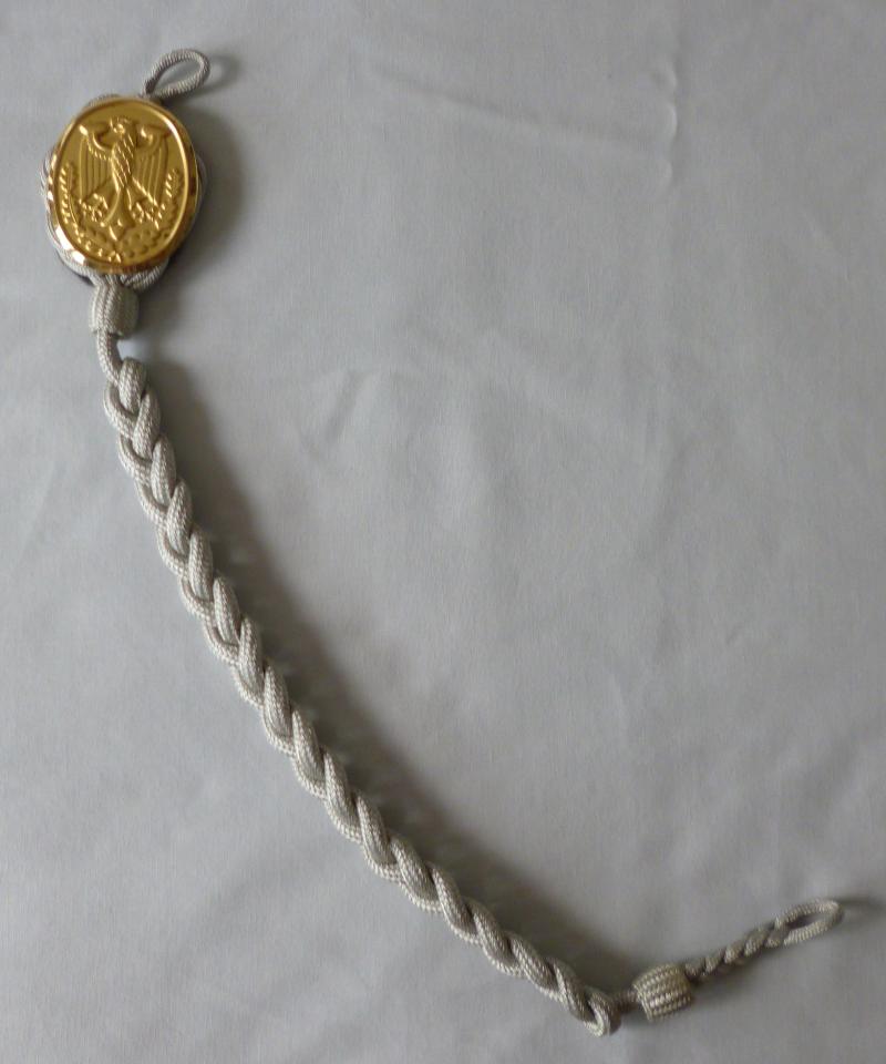 BRD :West German Bundeswehr Shooting Cord (Schützenschnur) - Gold Grade.