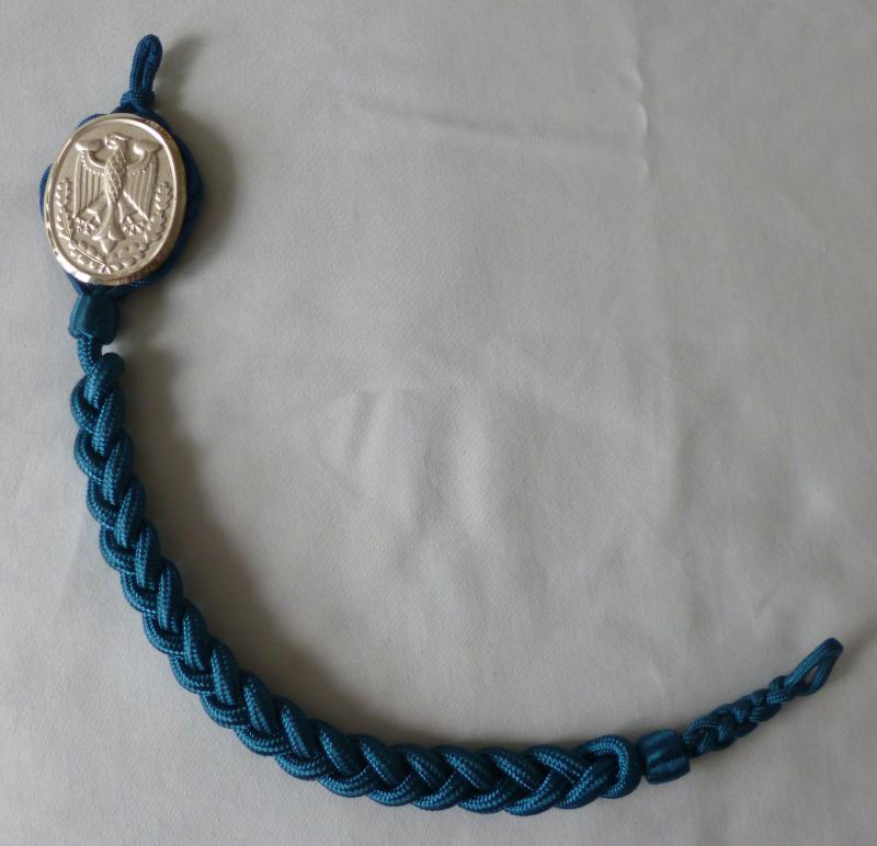 BRD :West German Bundesmarine Shooting Cord (Schützenschnur) - Silver Grade.